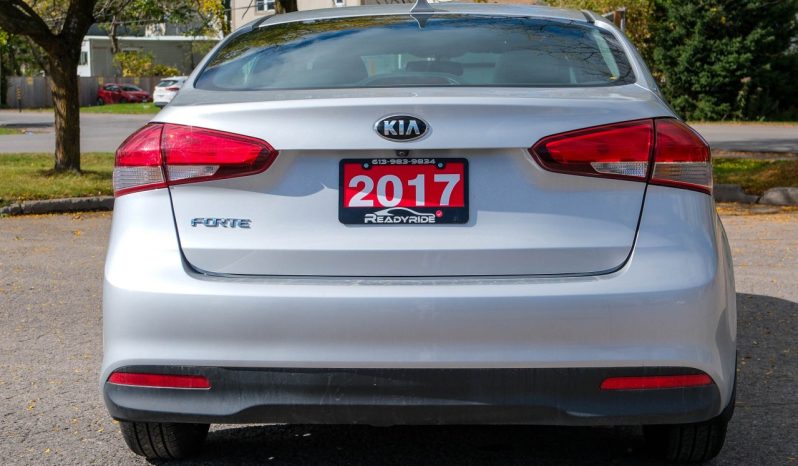 2017 Kia Forte full