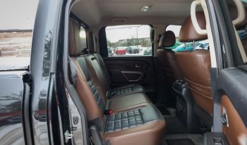 2019 Nissan Titan full