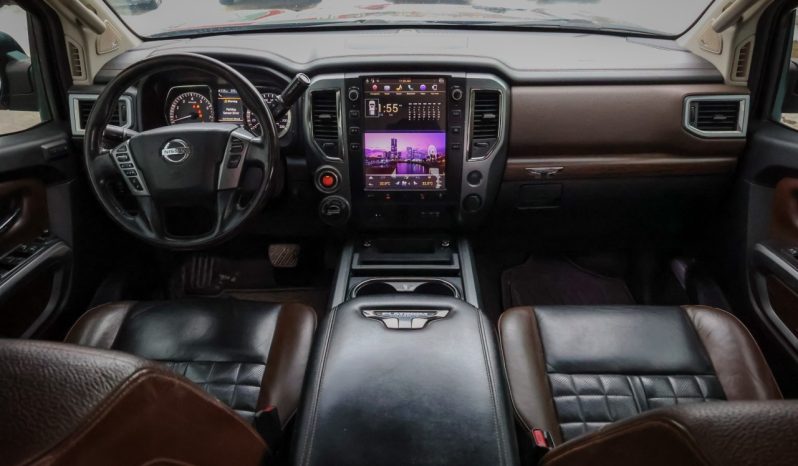 2019 Nissan Titan full