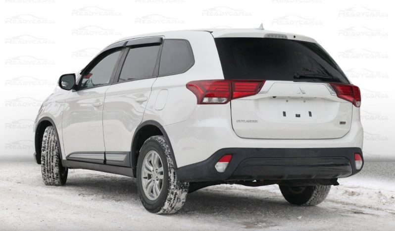 2020 Mitsubishi Outlander full