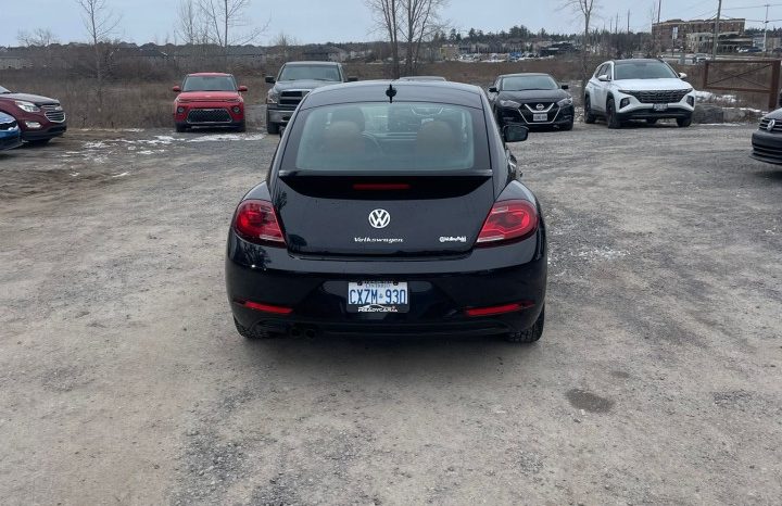 2017 Volkswagen Beetle Coupe full