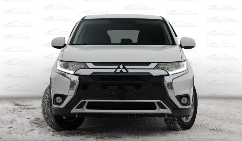 2020 Mitsubishi Outlander full